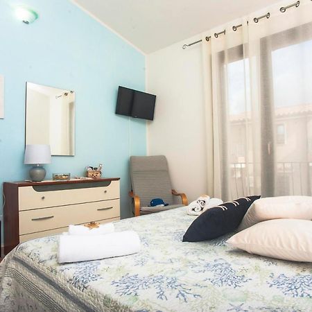 Casa Vacanze Luna Пула Екстериор снимка