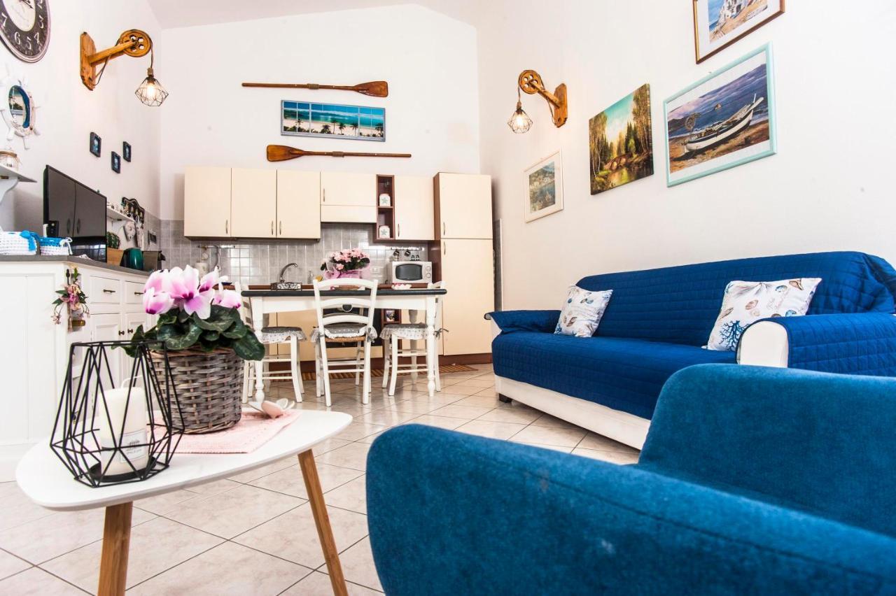 Casa Vacanze Luna Пула Екстериор снимка