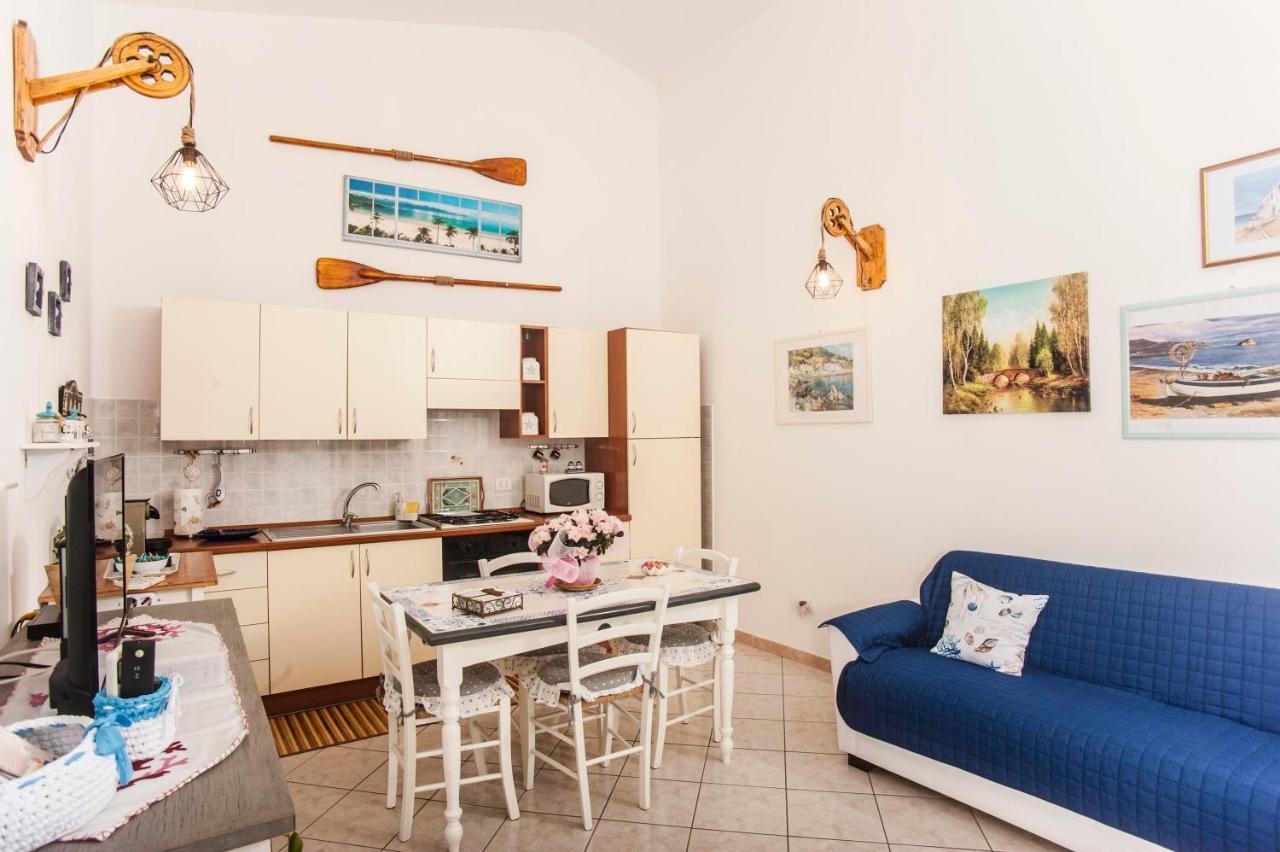 Casa Vacanze Luna Пула Екстериор снимка