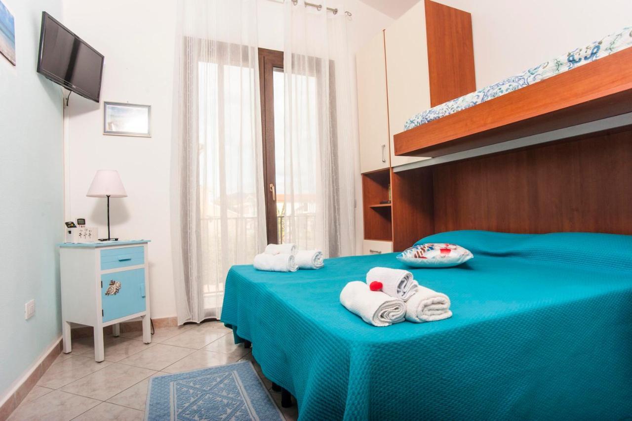 Casa Vacanze Luna Пула Екстериор снимка